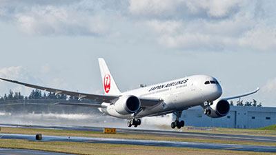 japan-airlines-celebrates-its-first-delivery-of-the-787-dreamliner