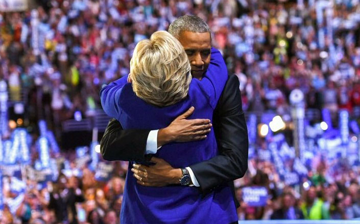 Barack Obama e Hillary Clinton, Filadelfia - foto tratta dal profilo twitter di Hillary