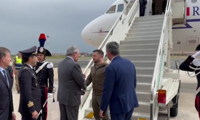 Zelensky a Roma: presidente ucraino atterrato a Ciampino VIDEO