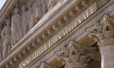 Francia, il governo Barnier cade: passa la mozione di sfiducia