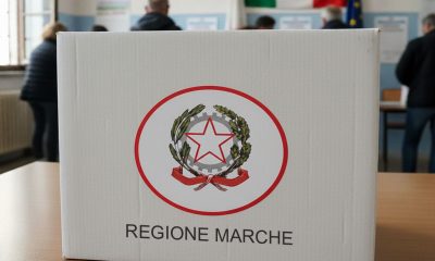 Elezioni regionali Marche 2025: affluenza 50,01%, proiezione Acquaroli avanti