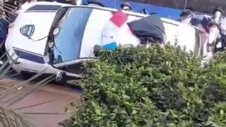 Israel Defense Forces soldiers evacuated after crowd incident in Bnei Brak