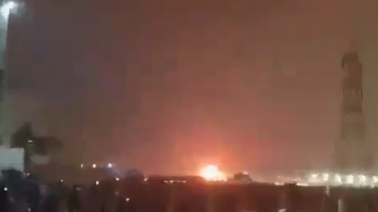 Attacco iraniano a Ras Laffan in Qatar, colpito importante impianto di gas VIDEO