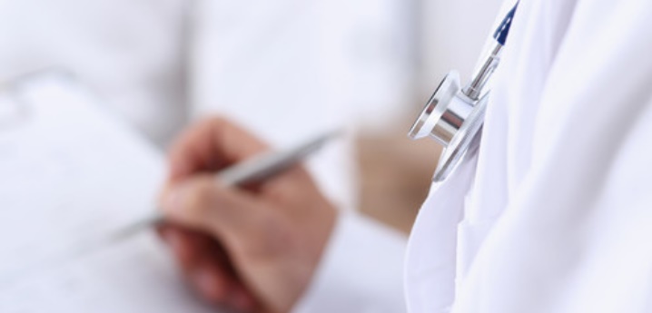 Alzheimer, un tampone nasale può anticipare la diagnosi