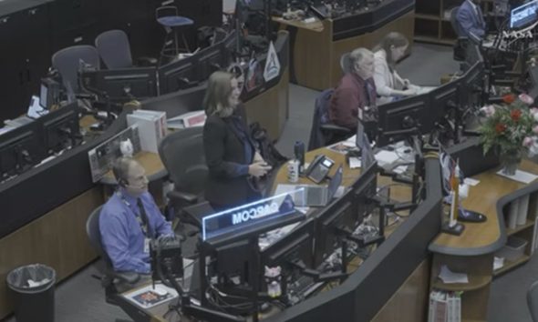 LIVE – Artemis II sets record distance from Earth, surpassing Apollo 13