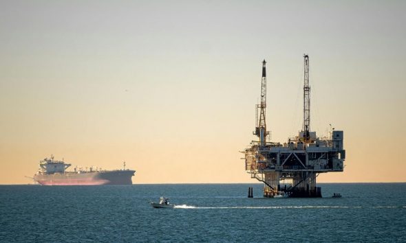 Opec+ aumenta produzione petrolio da maggio tra tensioni su Hormuz